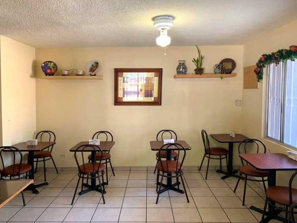 Hotel Posada Don Fernando Ensenada Eksteriør bilde